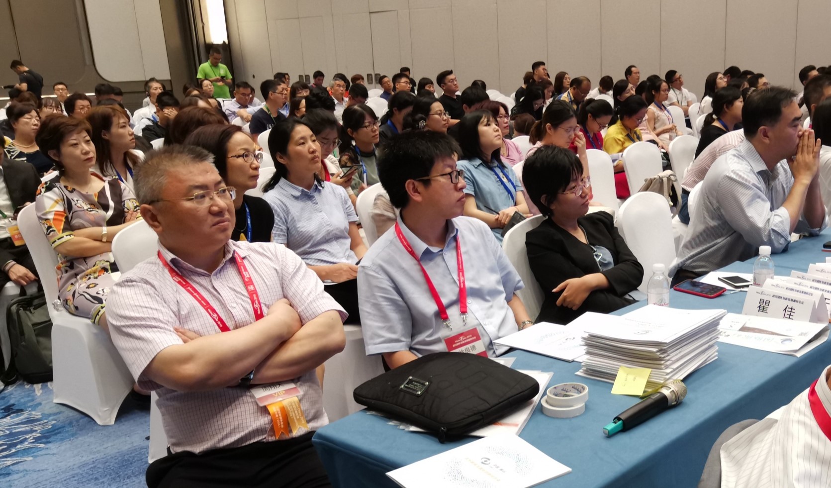 人妻系列无码专区69影院